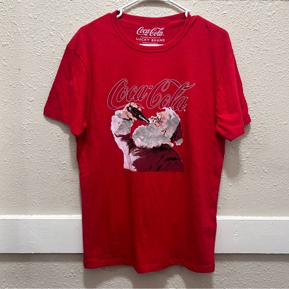Lucky Brand Coca Cola Santa Red Graphic Tee Medium - Picture 1 of 3